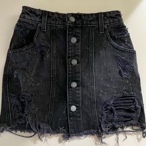 carmar black denim skirt, size 24